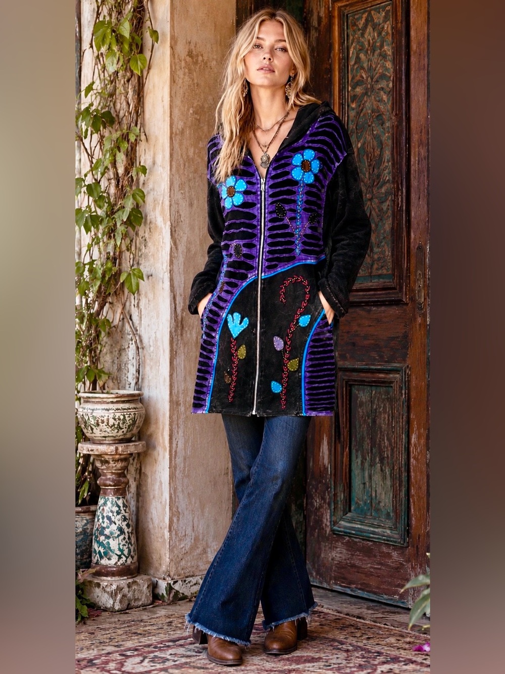 Rising International Art-to-Wear Hooded
Zip Coat, Hand-Painted Look, Size Large
